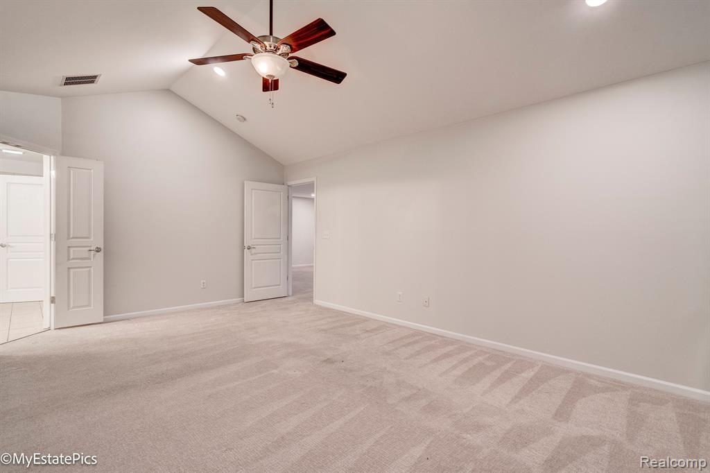 45101 BARTLETT Drive, Novi, MI — Photo 41