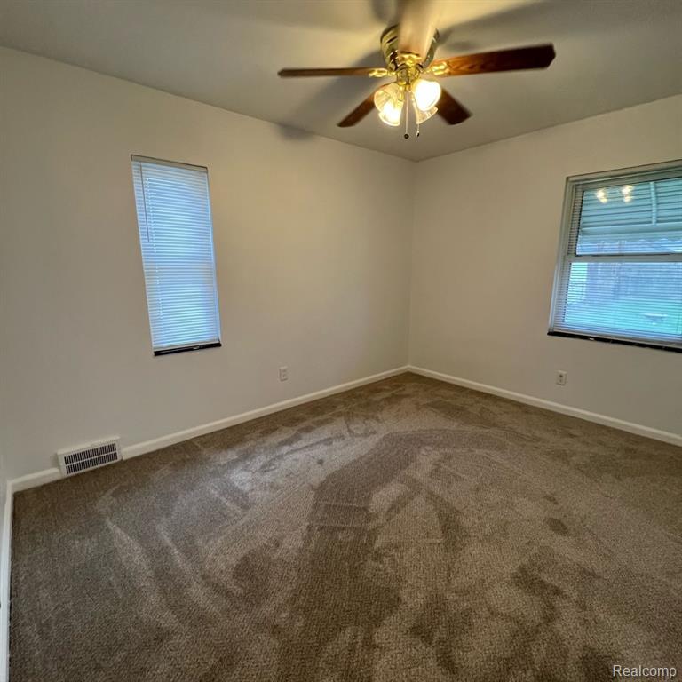 6592 ROBINSON Avenue, Allen Park, MI 48101 — Photo 8