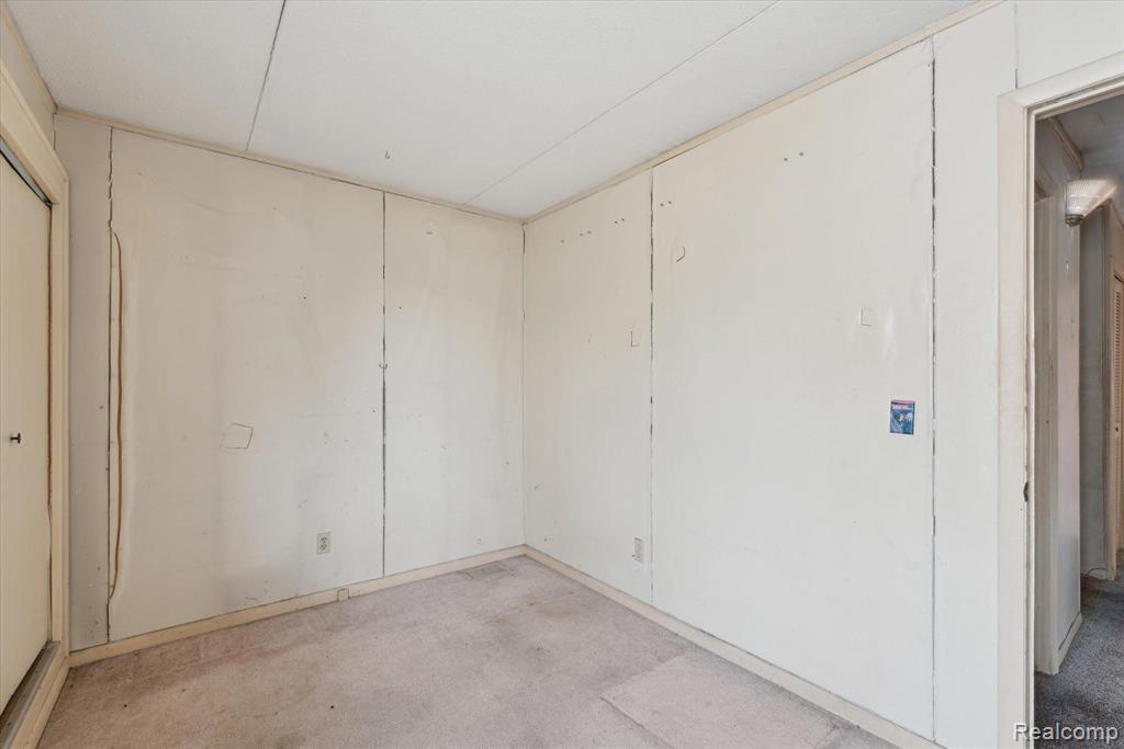 811 HOWELL Avenue, Adrian, MI 49221 — Photo 19