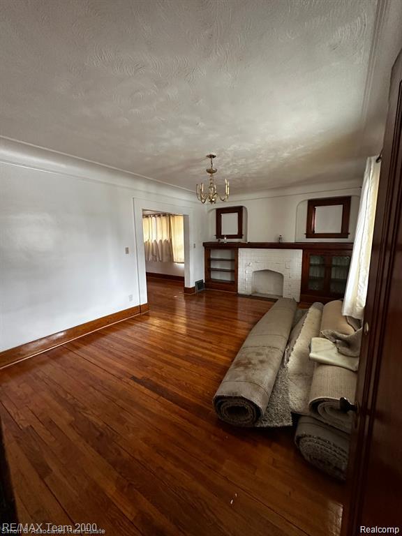 6524 Pinehurst Street, Dearborn, MI 48126 — Photo 2