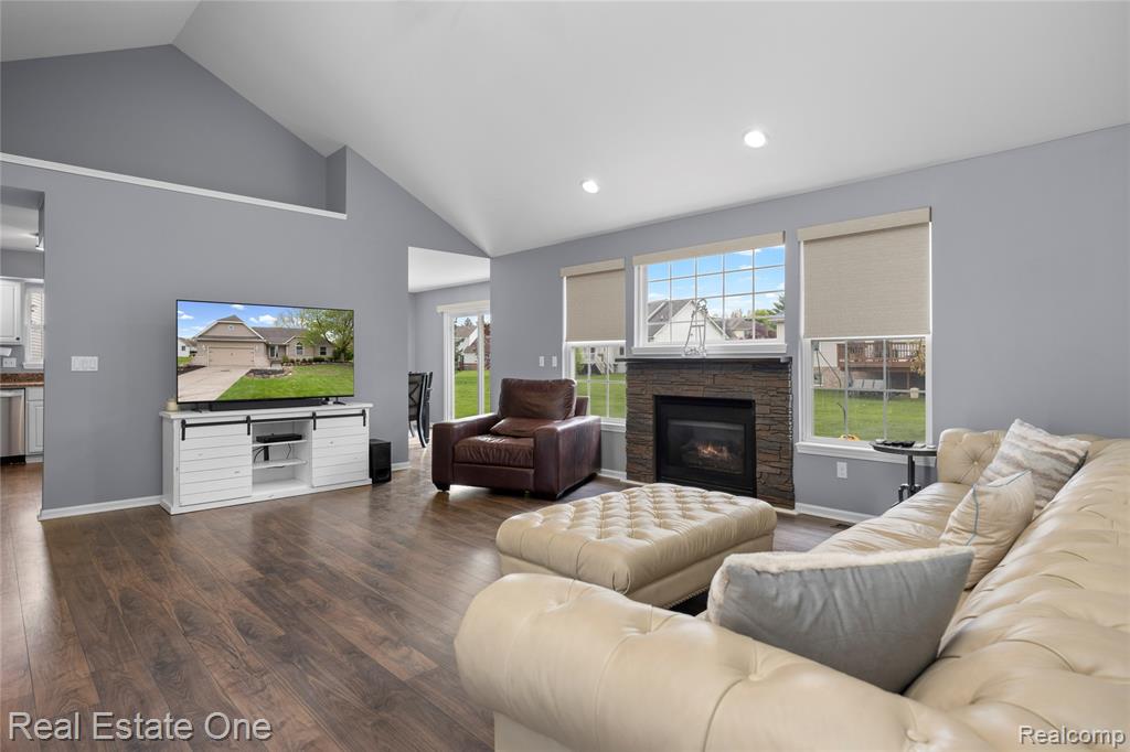 16222 Pine Lake Forest Court, Linden, MI 48451 — Photo 13