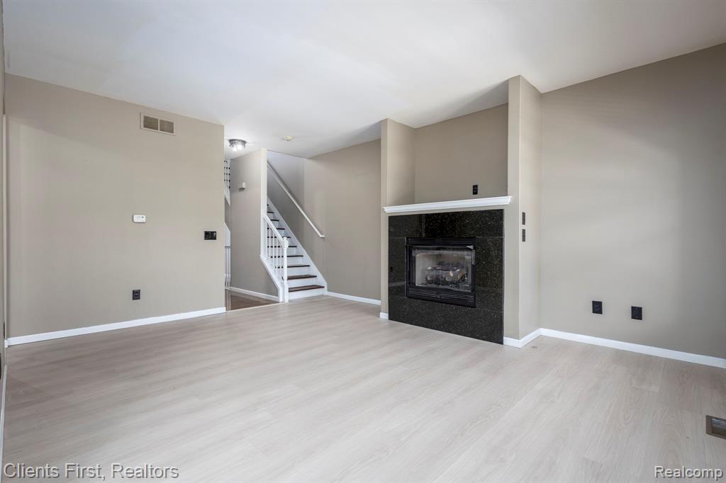 41351 N Maplewood Drive, Canton, MI 48187 — Photo 6