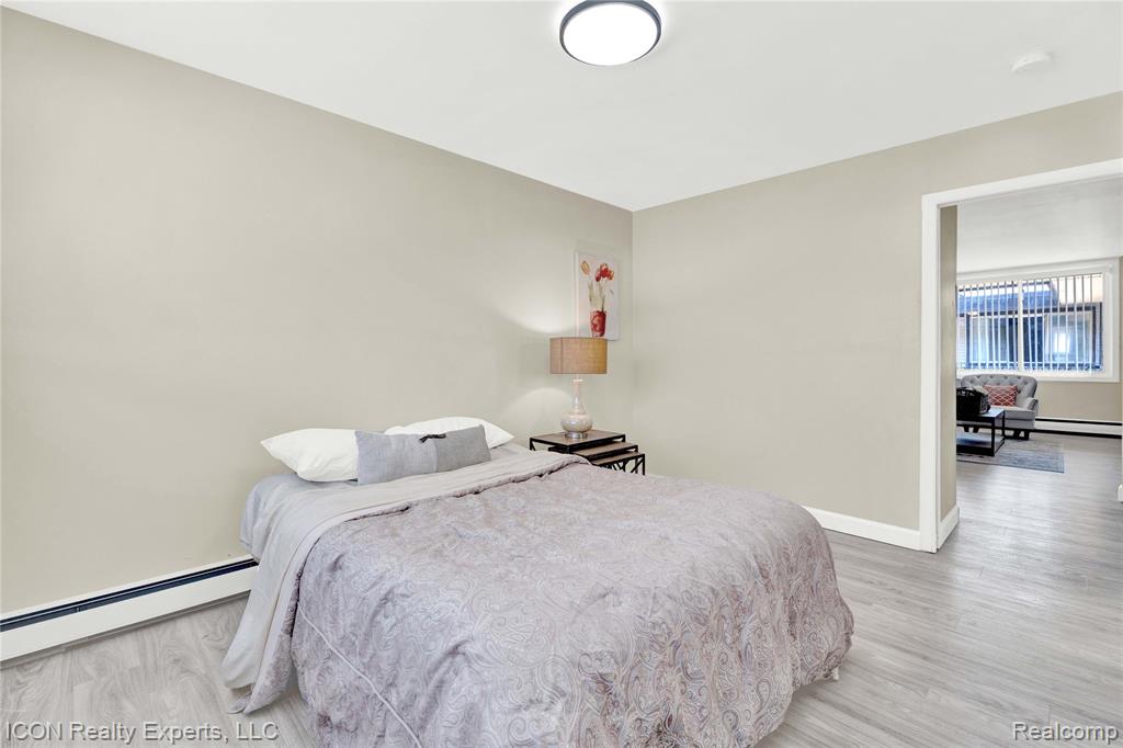 18400 Lahser Road, Detroit, MI 48219 — Photo 17