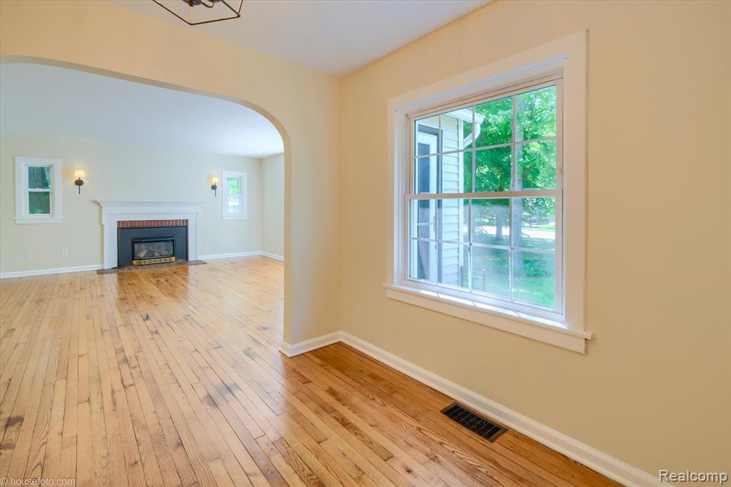 580 N Almont Avenue, Imlay City, MI 48444 — Photo 21