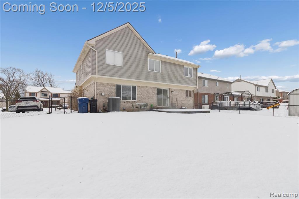 41512 Pheasant Creek Drive, Canton, MI 48188 — Photo 45