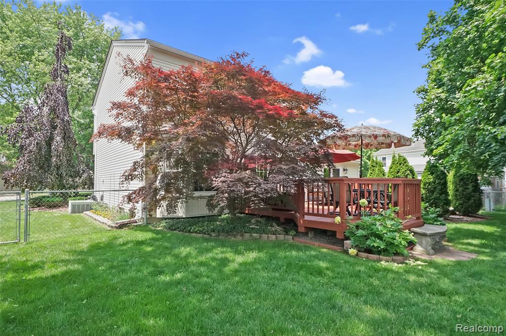 54286 Bradshaw Drive, New Baltimore, MI 48047 — Photo 29