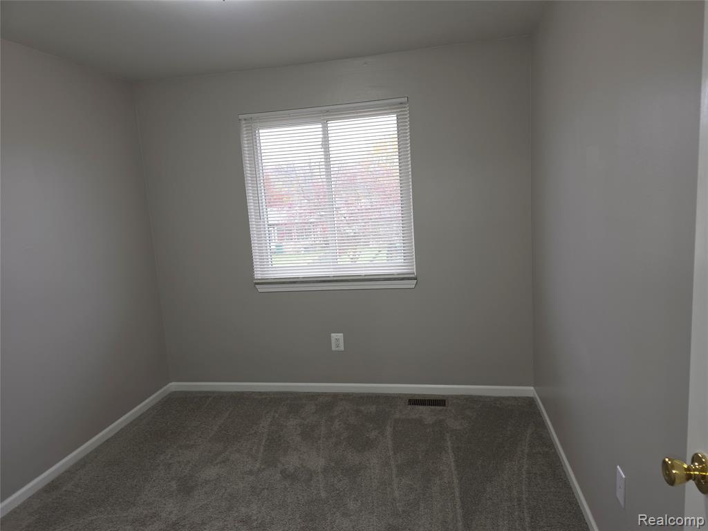 48570 Sugarbush Road, 56, New Baltimore, MI 48047 — Photo 25