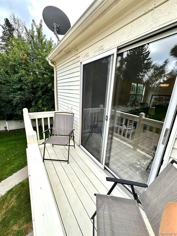 2110 HIDDEN MEADOWS Drive, D, Walled Lake, MI 48390 — Photo 12