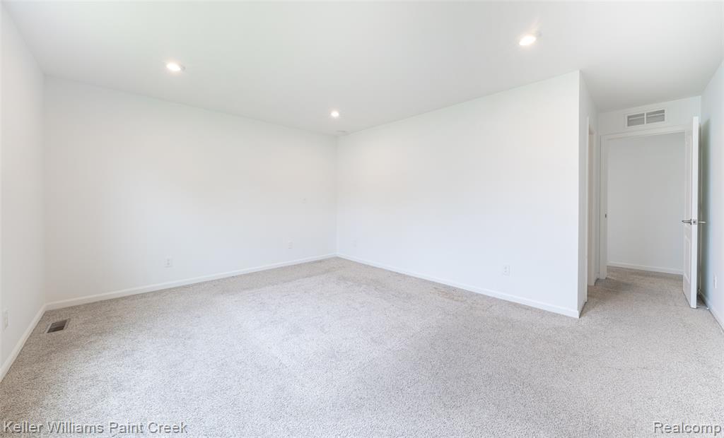 5225 Marie Lane, Sterling Heights, MI 48310 — Photo 35