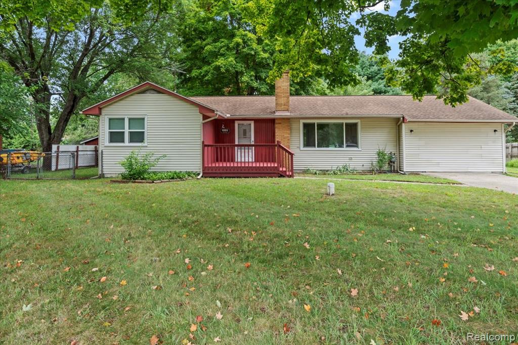 6891 Somerset Drive, Brighton, MI 48116 — Photo 2