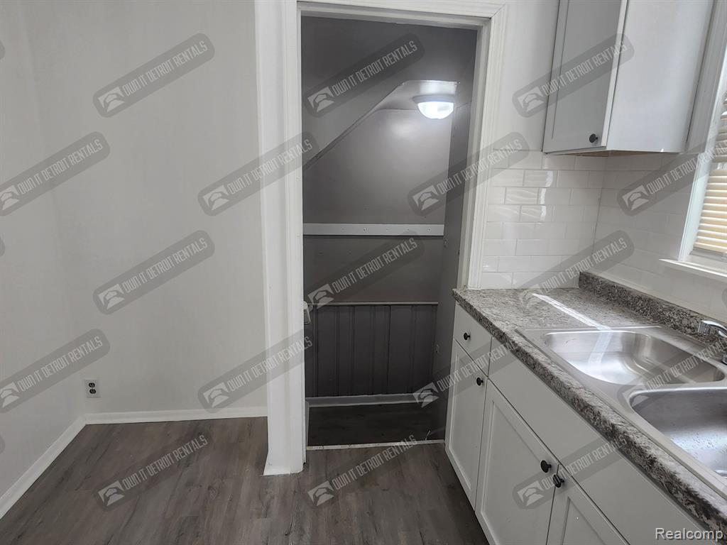 9950 Lauder Street, Detroit, MI 48227 — Photo 11