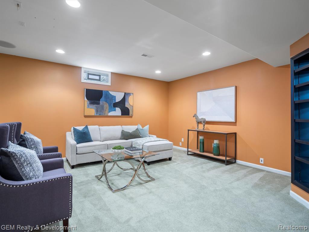 7487 KENNINGTON Boulevard, West Bloomfield, MI — Photo 27