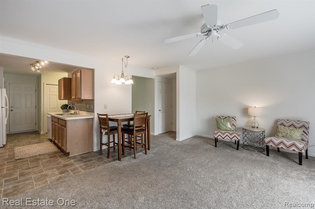 1277 Edelweiss Lane, Waterford, MI 48327 — Photo 19