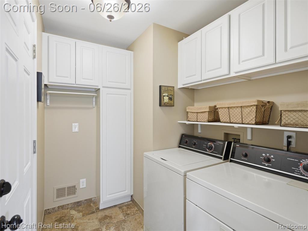 3383 MILCROFT Court, Canton, MI 48188 — Photo 16