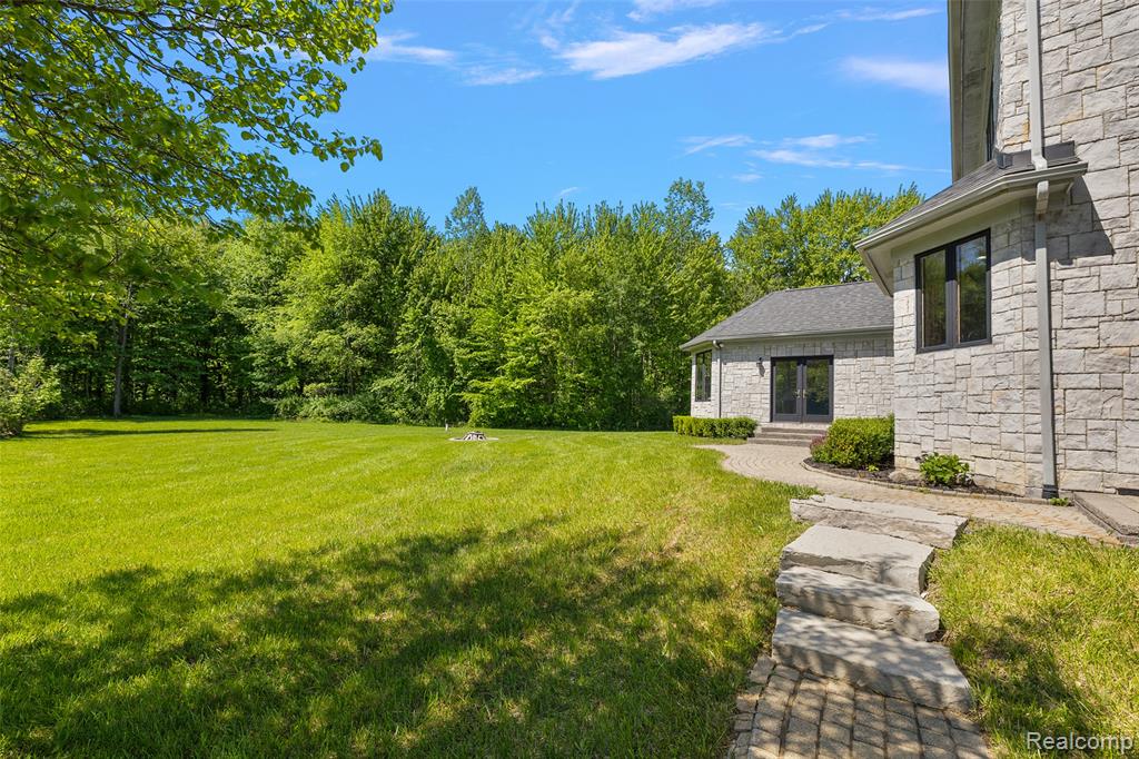 62502 Wayfaring Road, Ray, MI — Photo 10