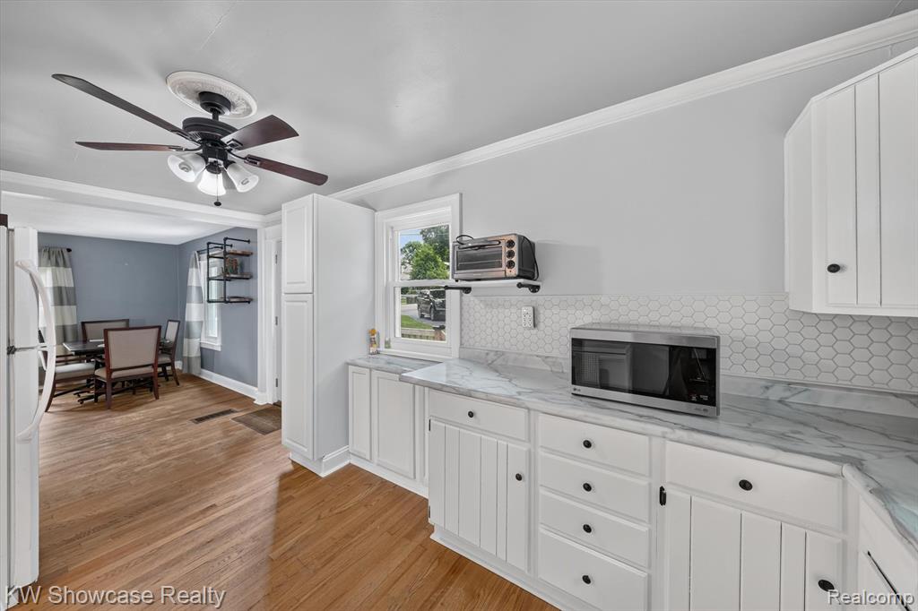 407 Broadway, Davisburg, MI 48350 — Photo 14