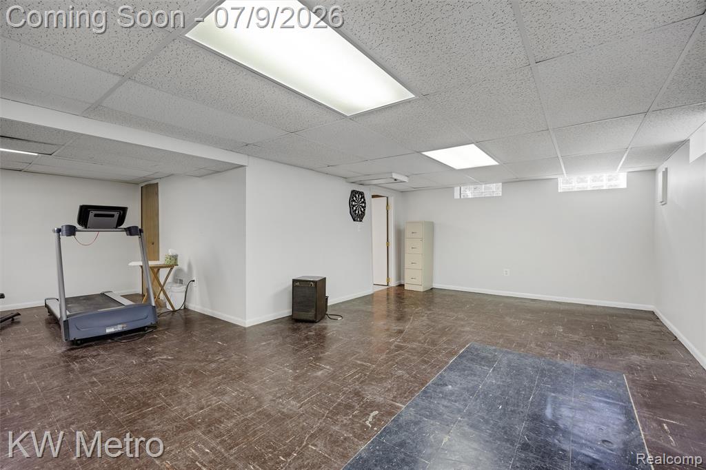 20665 Woodcrest Street, Harper Woods, MI 48225 — Photo 44