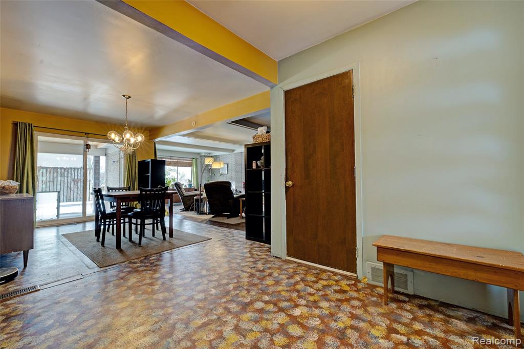 8704 Edna Drive, Warren, MI 48093 — Photo 9