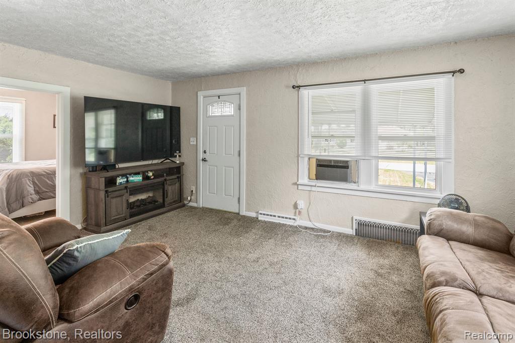 6235 DALLAS Street, Monroe, MI 48161 — Photo 3