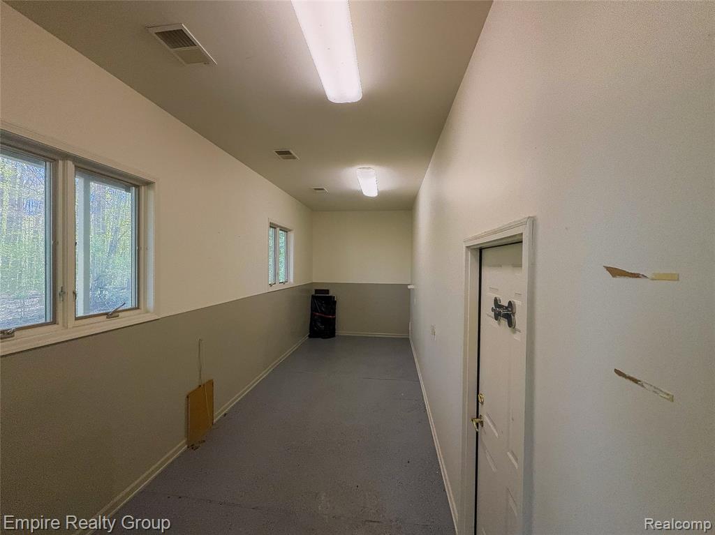 2111 Oak Terrace, Ortonville, MI 48462 — Photo 25