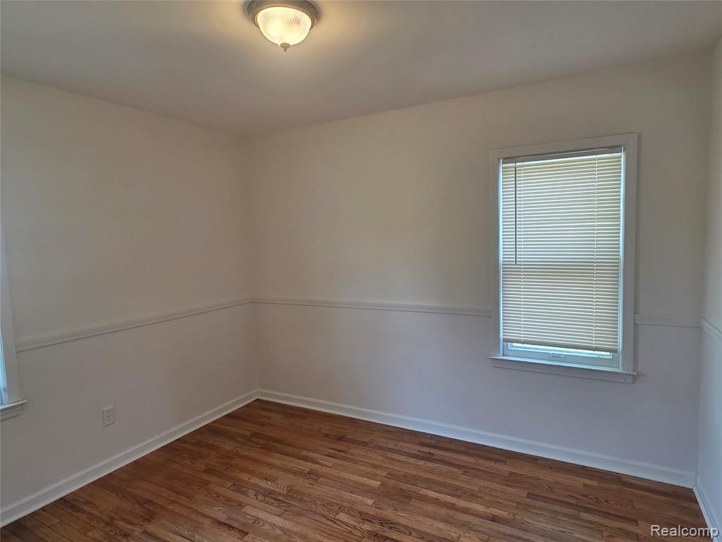 7211 Paige Avenue, Warren, MI 48091 — Photo 8
