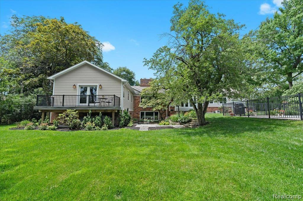 7299 OLD MILL Road, Bloomfield Hills, MI 48301 — Photo 46