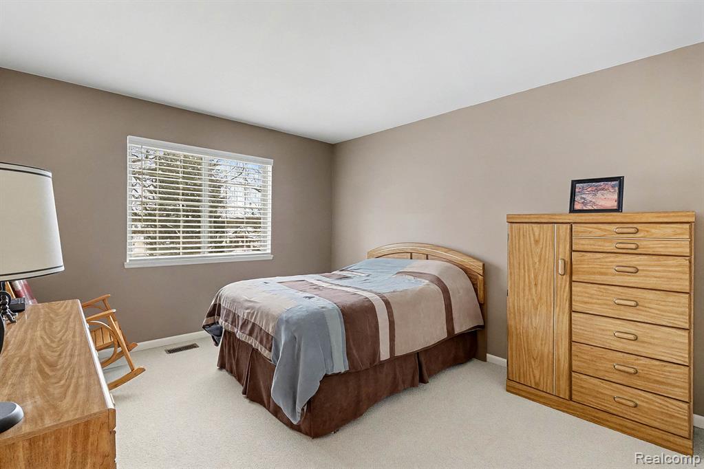 4420 McKeachie Road, White Lake, MI 48383 — Photo 17