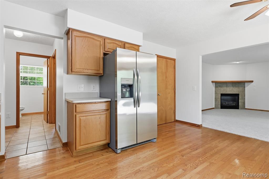 4482 Pleasant Valley Road, Brighton, MI 48114 — Photo 12