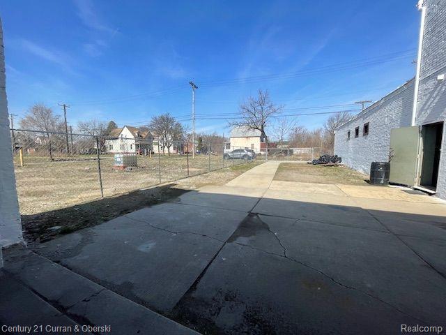 8715 HARPER Avenue, Detroit, MI 48213 — Photo 11