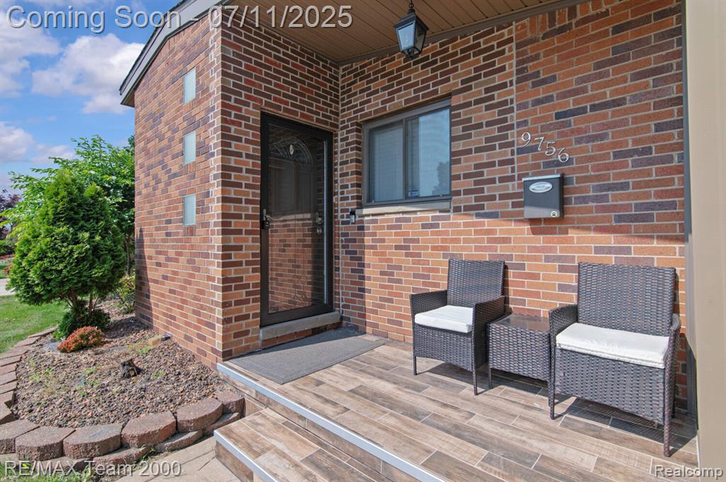9756 Buckingham Avenue, Allen Park, MI 48101 — Photo 4