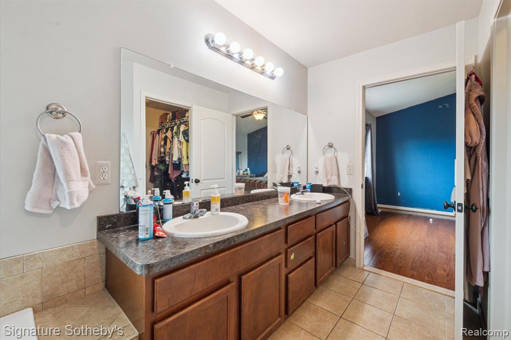 8926 El Dorado Drive N, White Lake, MI — Photo 28