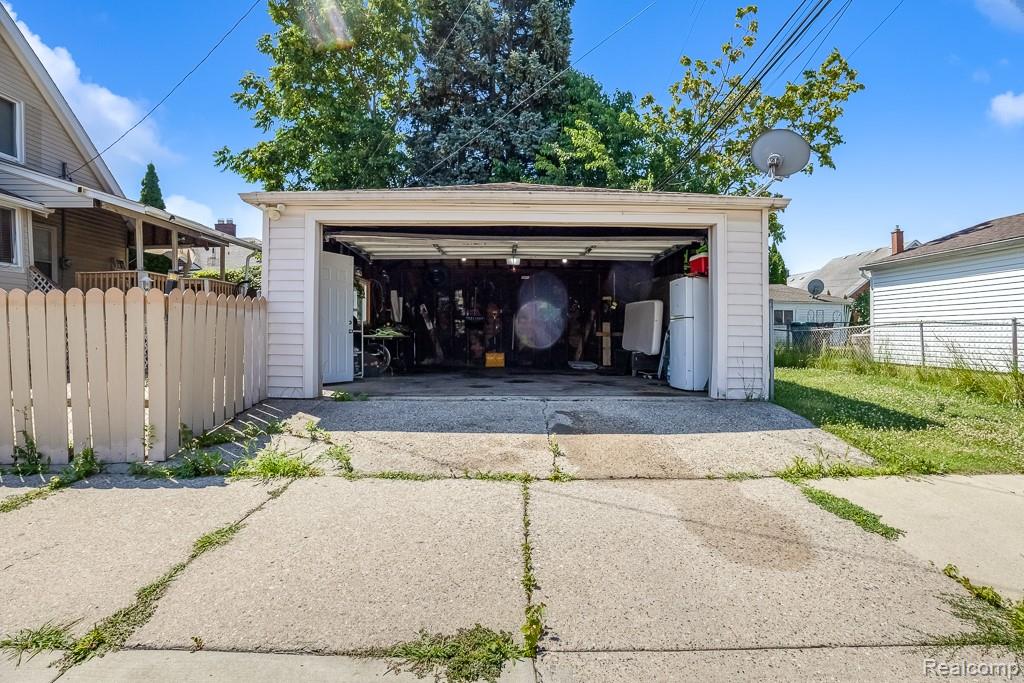 4663 Mead Street N, Dearborn, MI 48126 — Photo 30
