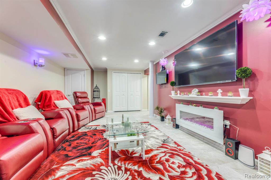 4021 RICHFIELD Drive, Sterling Heights, MI 48314 — Photo 35