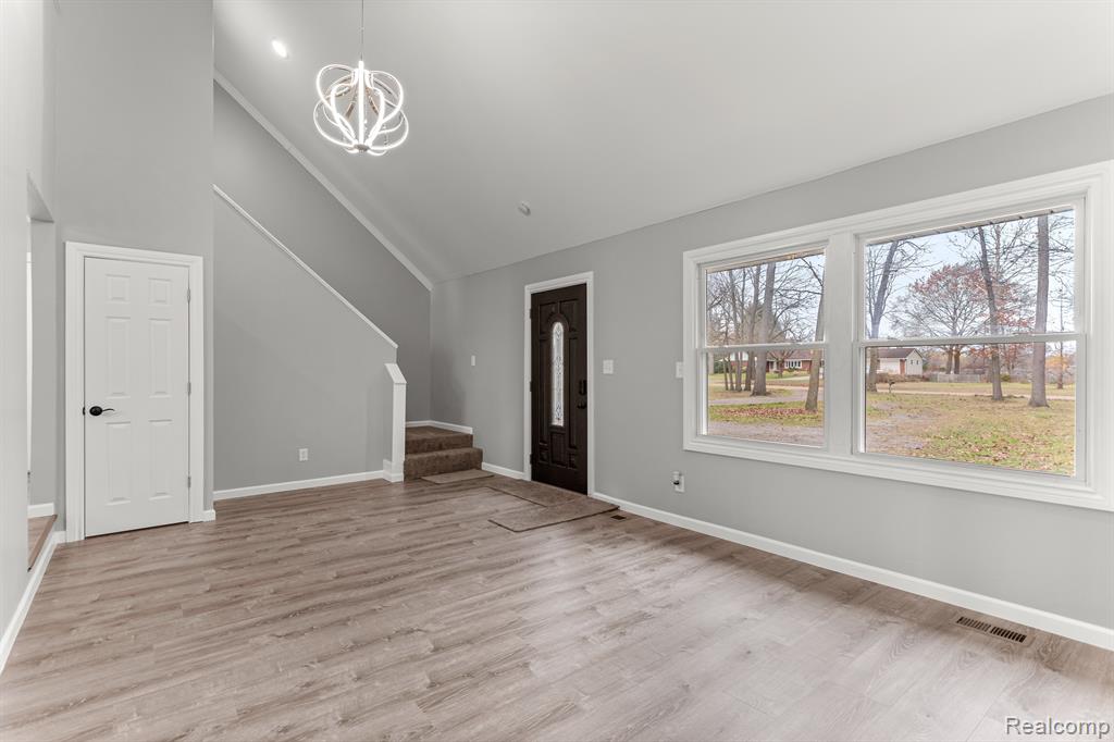 44601 ROBSON Road, Belleville, MI 48111 — Photo 5