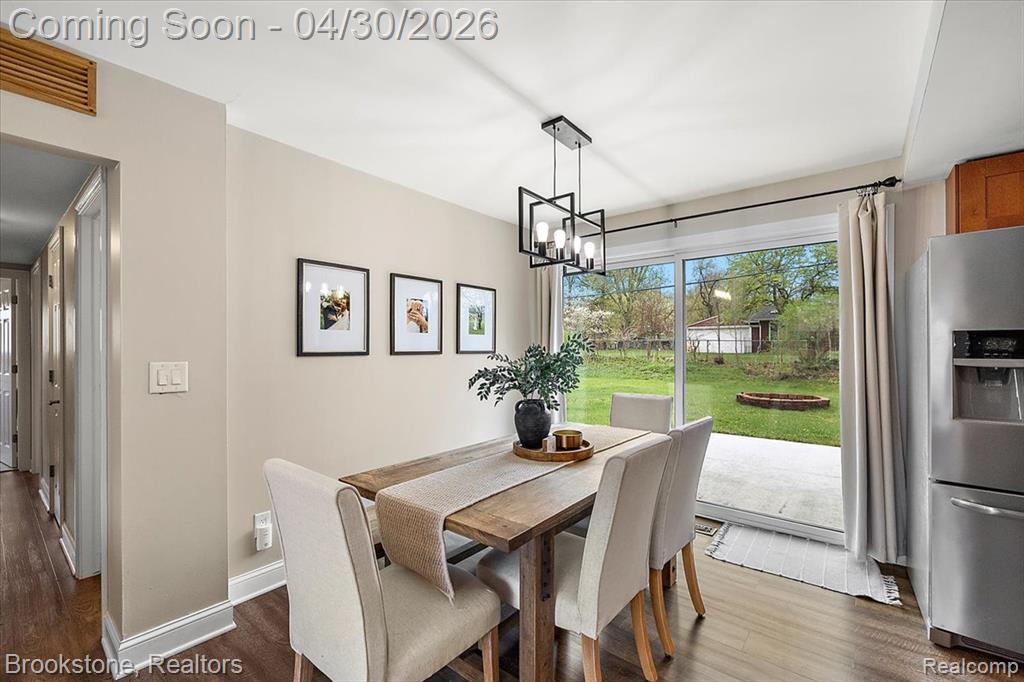 1759 Ashstan Drive, Walled Lake, MI 48390 — Photo 9