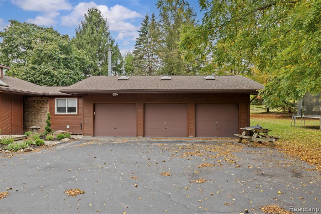 6060 Vreeland Road, Superior, MI 48198 — Photo 2