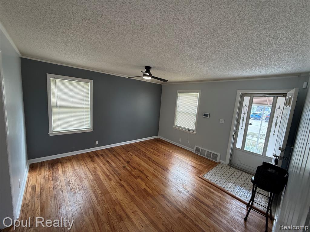 2084 New York Avenue, Lincoln Park, MI 48146 — Photo 10
