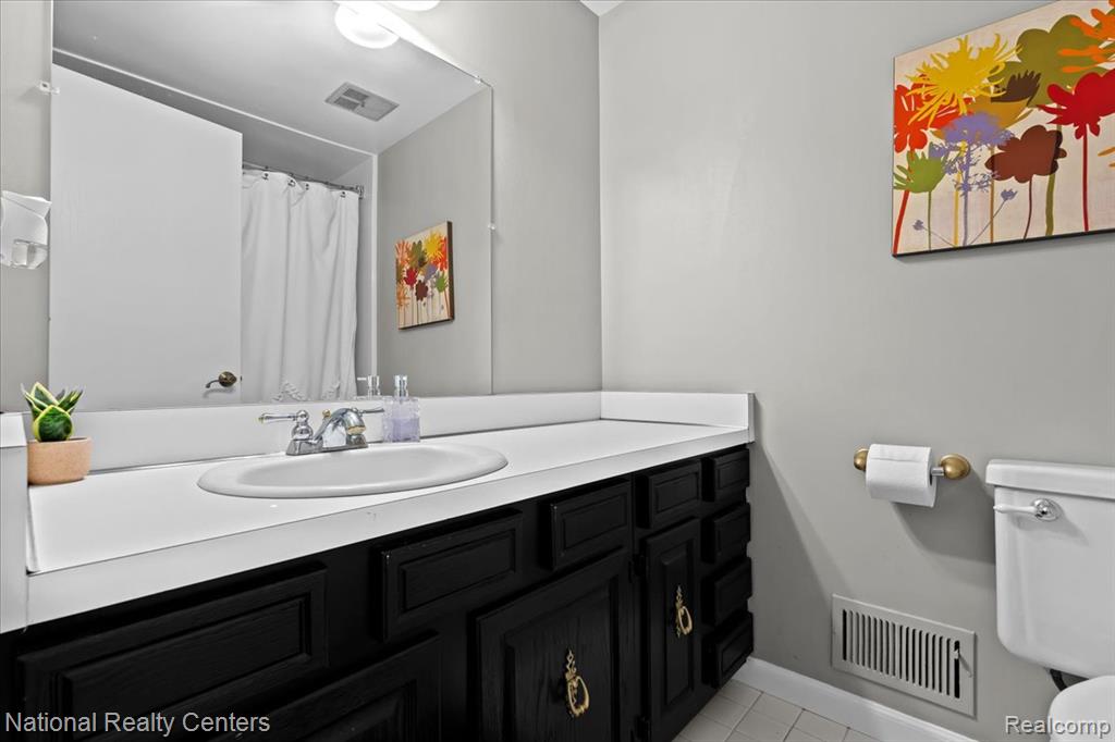 42142 Roscommon Street, Novi, MI 48167 — Photo 22