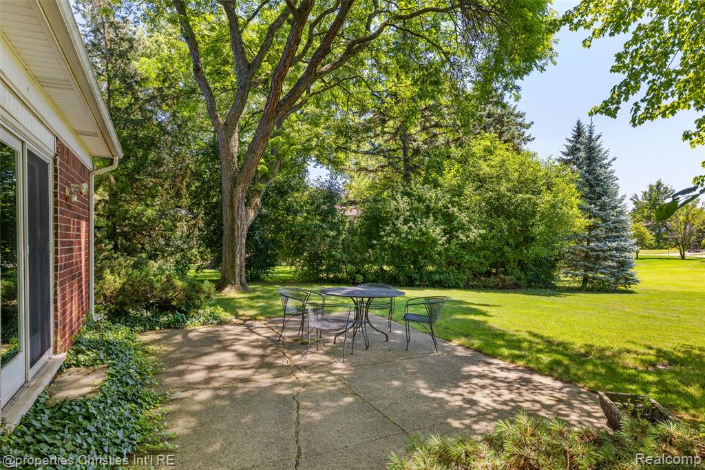 89 Maclynn Drive, Troy, MI 48098 — Photo 40