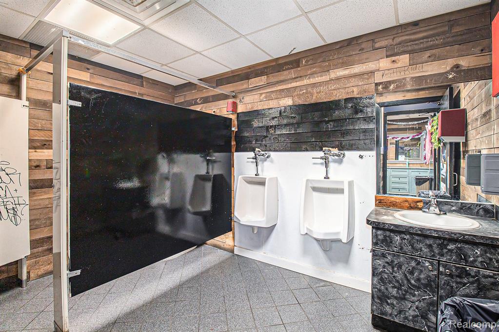 5153 Fenton Road, Grand Blanc, MI 48507 — Photo 18