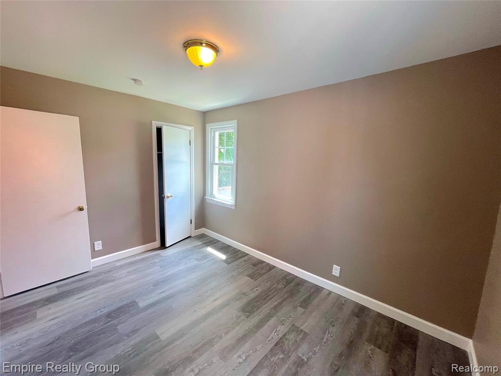 913 N Vernon Street, Dearborn, MI 48128 — Photo 15