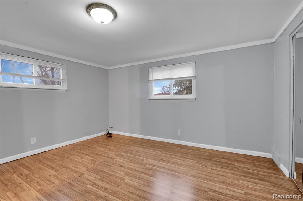 4667 E 13 MILE Road, Warren, MI 48092 — Photo 17