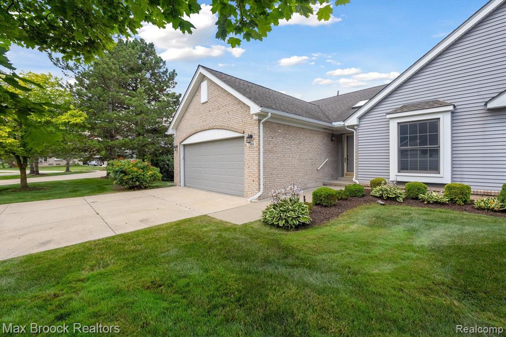 7364 GREEN MEADOW Lane, Canton, MI 48187 — Photo 6