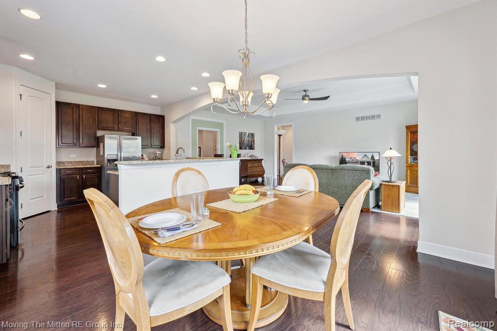 326 PROVINCE Lane, Canton, MI 48188 — Photo 17
