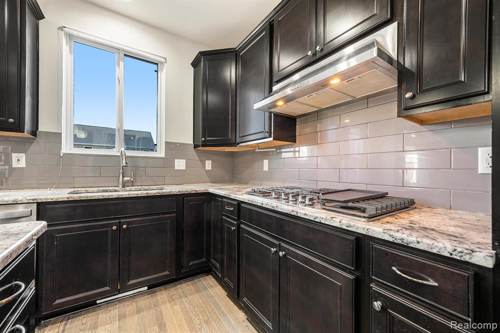 28364 Hanover Drive, Novi, MI 48377 — Photo 12