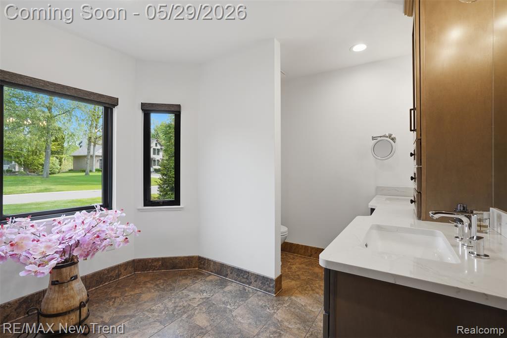 1890 Spruce Drive, Commerce Twp, MI 48390 — Photo 26