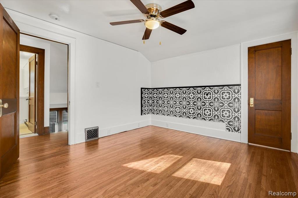 522 N Washington Avenue, Royal Oak, MI 48067 — Photo 13