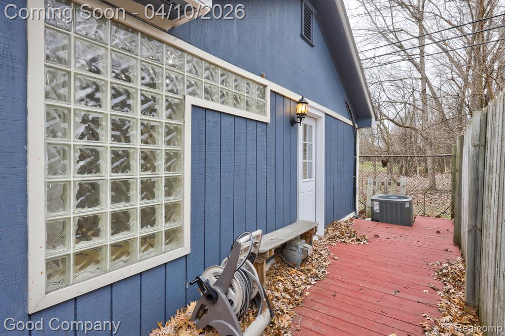 703 Gardenia Avenue, Royal Oak, MI 48067 — Photo 38