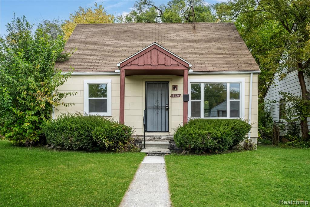 16828 W Chicago Street, Detroit, MI 48228