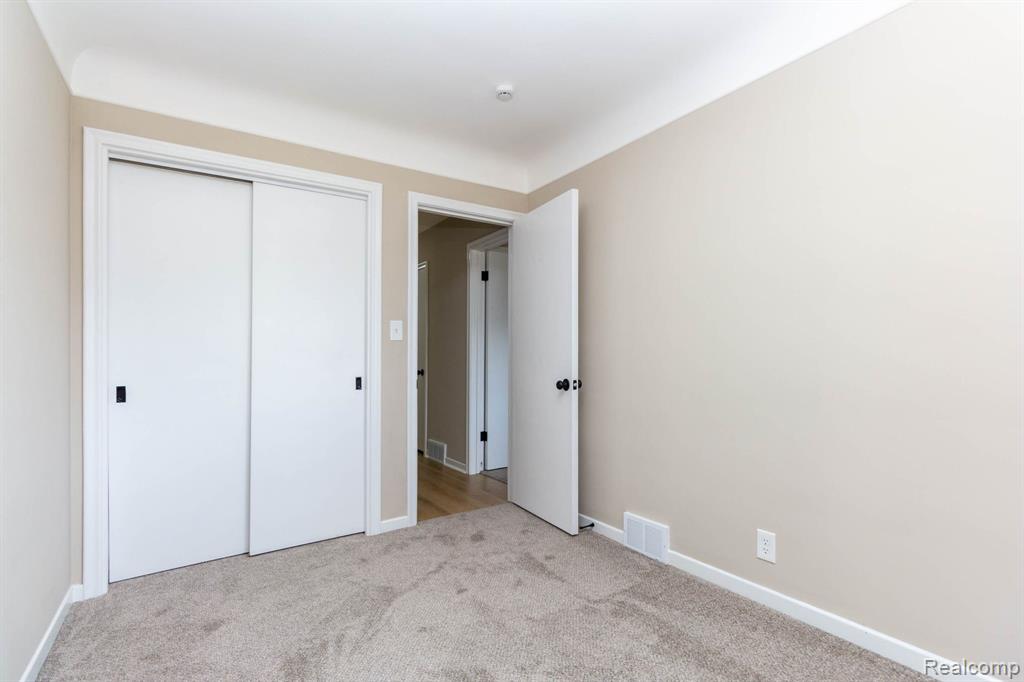16115 Veronica Avenue, Eastpointe, MI 48021 — Photo 22